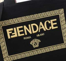 Picture of Fendi Handbags _SKUfw237505037fw